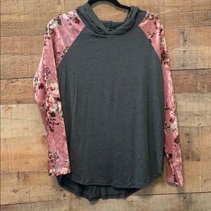 New velour long sleeved hooded tee